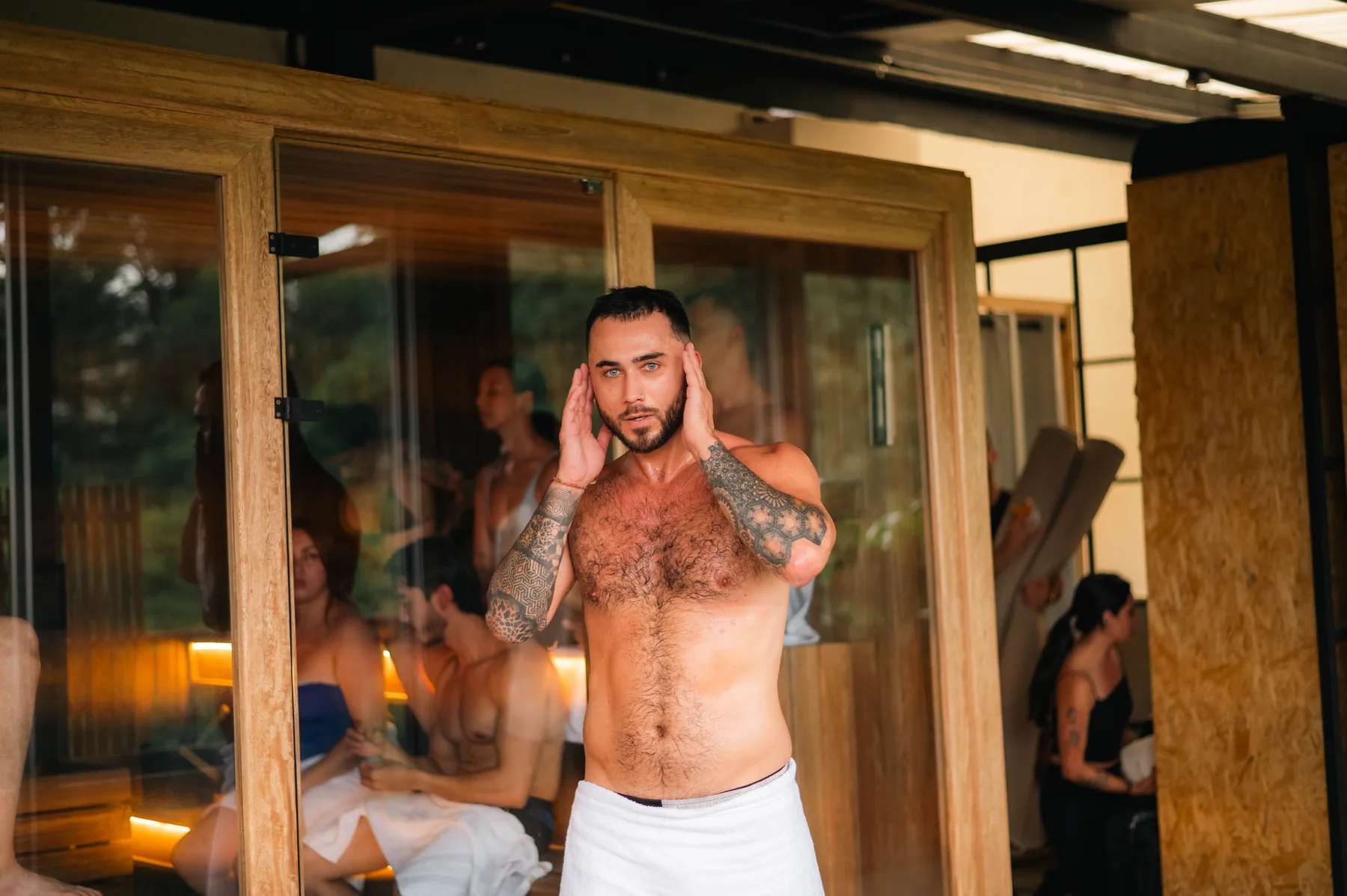 Encuentro de comunidad en un sauna